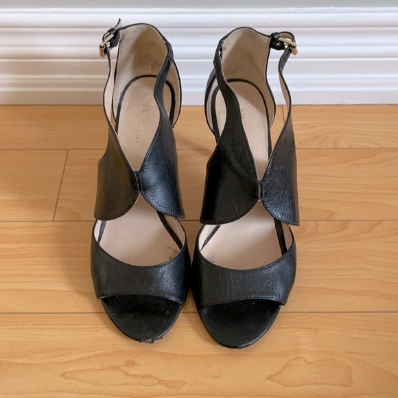 🔵2/$50🔵 Nine West Sandals - Picture 2 of 5